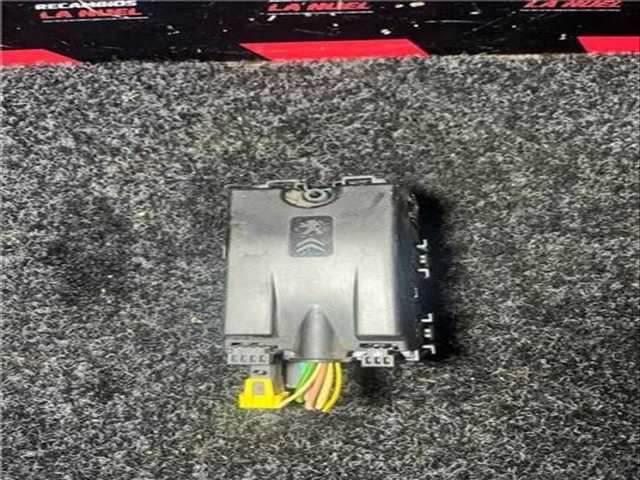 Foto 3ª: Caja Reles Fusibles Citroen Jumpy CONTROL M BLUE-HDI FAP 102CV 75KW FURGON [YH01] (2020)