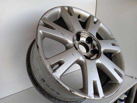 Foto 3ª: LLanta Aleacion Volkswagen Touareg 2.5 TDI DPF 174CV 128KW (2005)