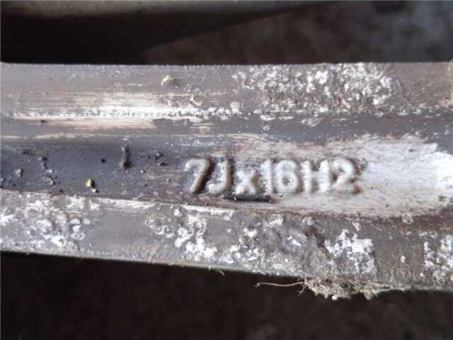 Foto 2ª: Juego LLantas Bmw Serie 5 518 2.5 523I [2.5 LTR. - 125 KW 24V CAT] [M52 B25 (25 6 S3)]