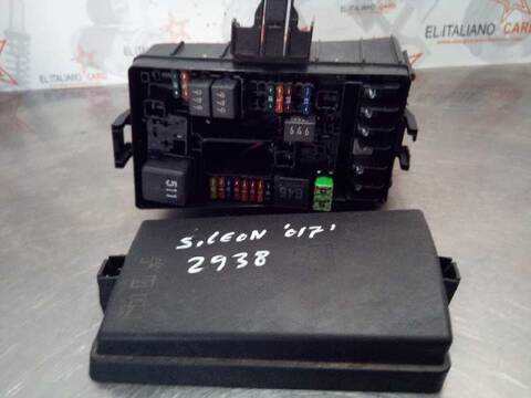 Foto 2ª: Caja Reles Fusibles Seat Leon STYLE 115CV 85KW [DDY] (2017)