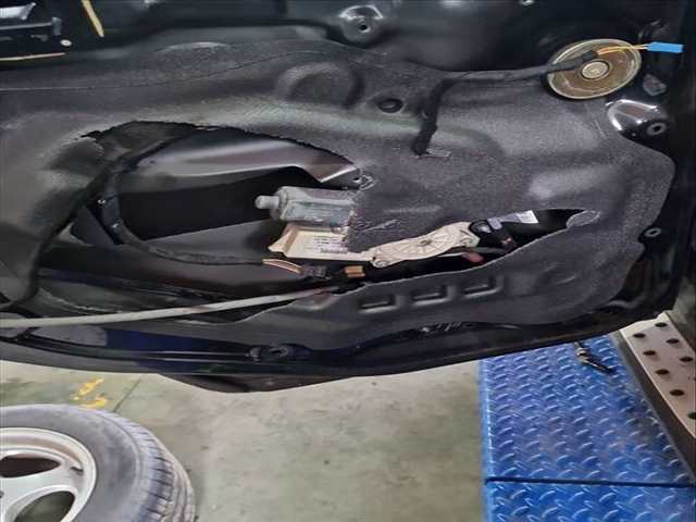 Elevalunas Manual Trasero Izquierdo Bmw X3 2.0D 150CV 110KW