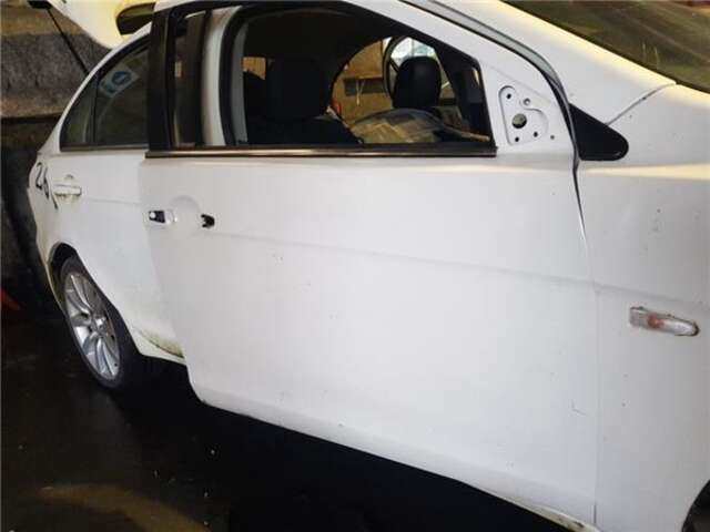 Foto 2ª: Puerta Delantera Derecha Mitsubishi Lancer 2.0 INSTYLE [2.0 LTR. - 103 KW DI-D CAT] [BWC]