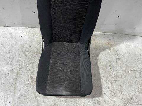 Foto 2ª: Asientos Traseros Renault Scenic GRAND CONFORT DYNAMIQUE 131CV [F9Q818] (2003)