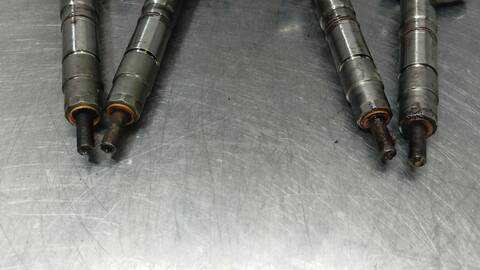 Foto 2ª: Inyectores Audi A3 AMBIENTE 110CV 81KW [CRK] (2014)