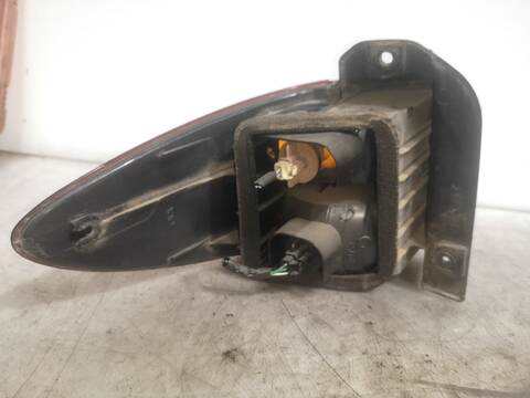 Foto 2ª: Piloto Trasero Derecho Toyota Previa 1CDFTV (2002)