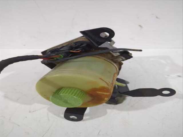 Foto 2ª: Bomba de Direccion Volkswagen Polo 1.9 SDI 64CV [ASY] (2001)