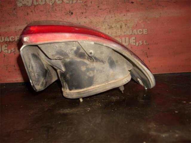 Foto 3ª: Piloto Trasero Derecho Renault Megane I FASE 2 BERLINA (BA0)(1999-_) [F9QK732]