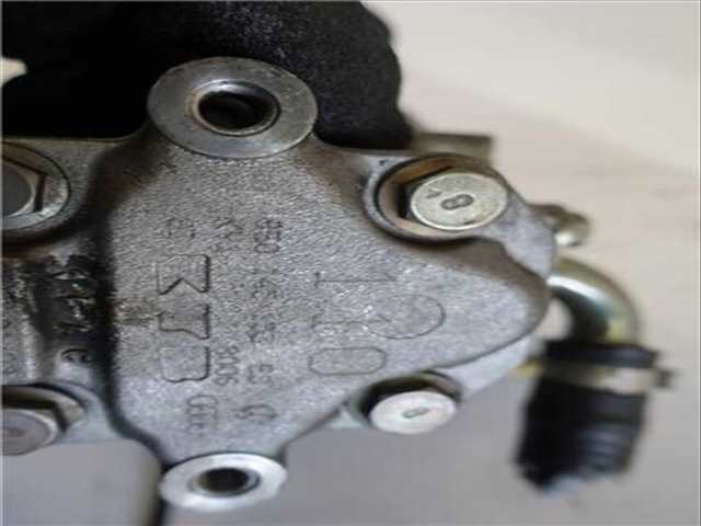 Foto 3ª: Bomba Servodireccion Audi A4 2.0 AVANT 130CV 96KW [ALT] (2002)