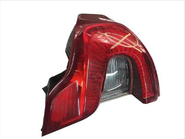 Foto 3ª: Piloto Trasero Izquierdo Fiat Tipo 1.4 356SXA1B) (2015)