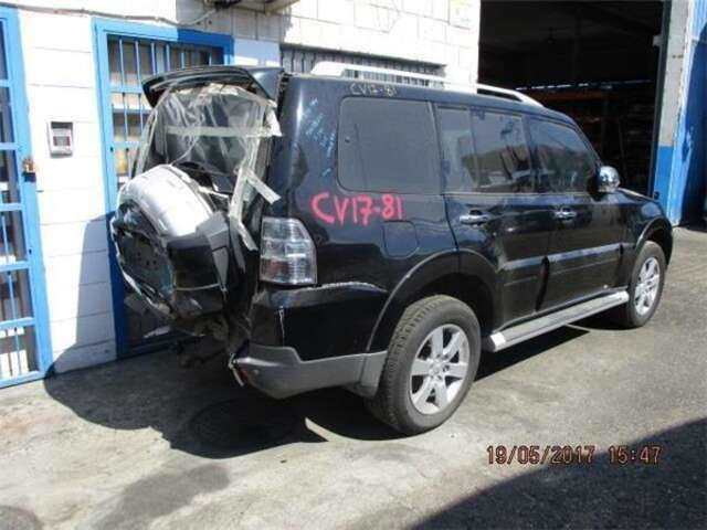 Mangueta Delantera Izquierda Mitsubishi Montero 3.2 DID