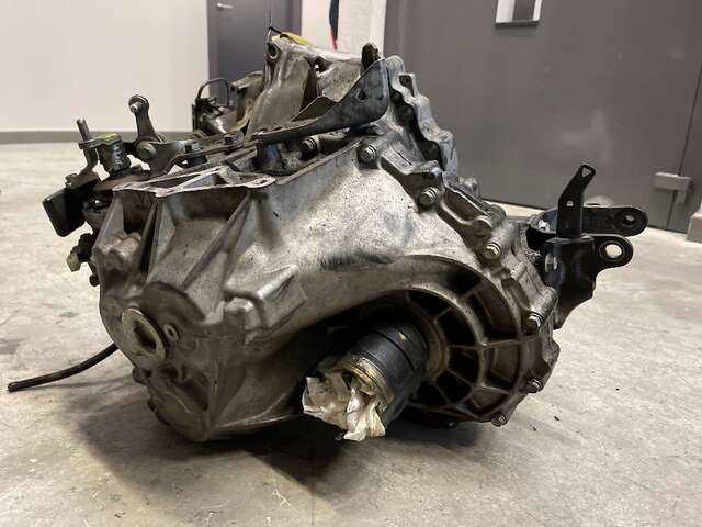 Foto 3ª: Caja Cambios Toyota Auris 2.0 D4D [1AD-FTV] (2007)