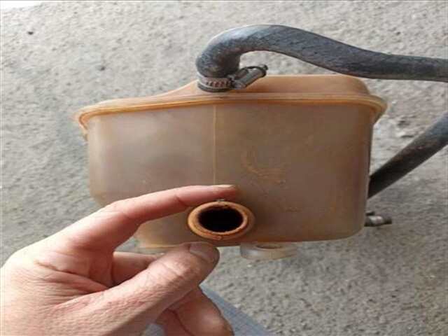 Foto 3ª: Deposito Expansion Ford Escort 1.6 GHIA [1.6 LTR. - 40 KW DIESEL] [D/LT]