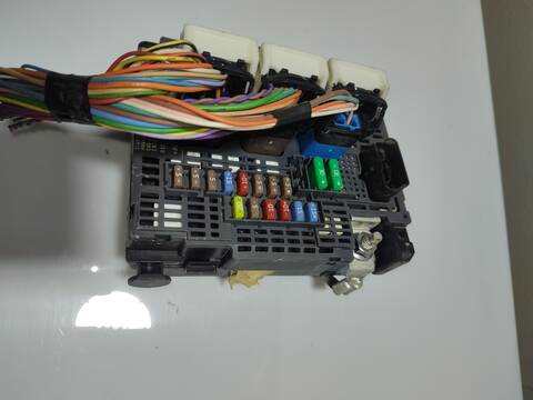 Foto 3ª: Caja Reles Fusibles DS 4 VERSION INDEFINIDA (2015)