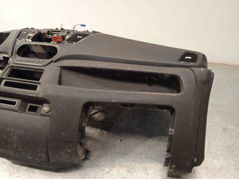 Foto 4ª: Salpicadero Iveco Daily 33S16 35S16 35C16 40C16 50C16 156CV 115KW FURGONETA [F1AGL411W*E] (2021)