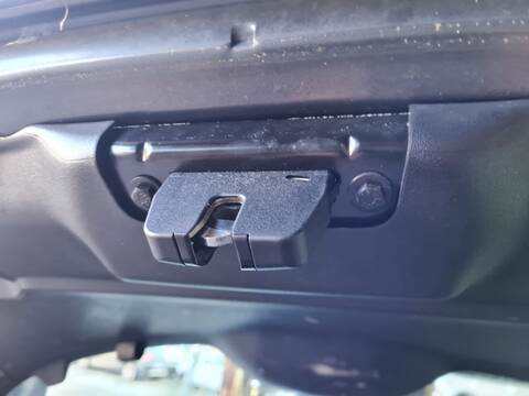 Cerradura Maletero Portón Peugeot 208 ALLURE 99CV 73KW