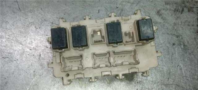 Foto 3ª: Caja Reles Fusibles Nissan Qashqai 1.2 16V T [HRA2DTT]