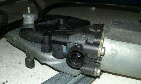 Foto 3ª: Elevalunas Eléctrico Delantero Derecho Renault Espace 2.2 DCI TD 150CV 110KW [G9T J7] (2004)