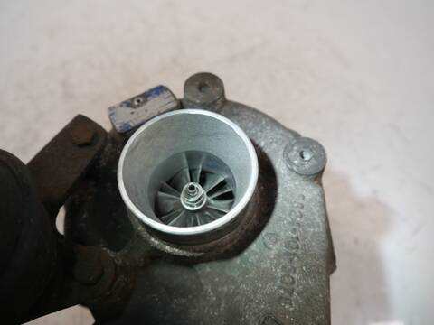 Foto 2ª: Turbocompresor Porsche 911 420CV 309KW [M96.70 96.70 M96] (2001)