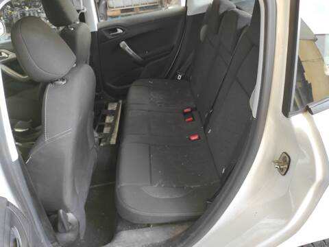 Asientos Traseros Peugeot 2008 HM01