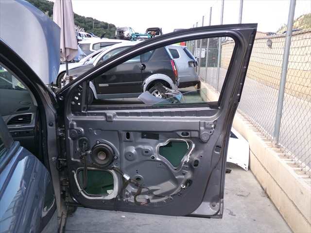 Foto 2ª: Puerta Delantera Derecha Renault Megane 1.5 DCI RANCHERA,2008-2013 [K9KJ8] (2012)