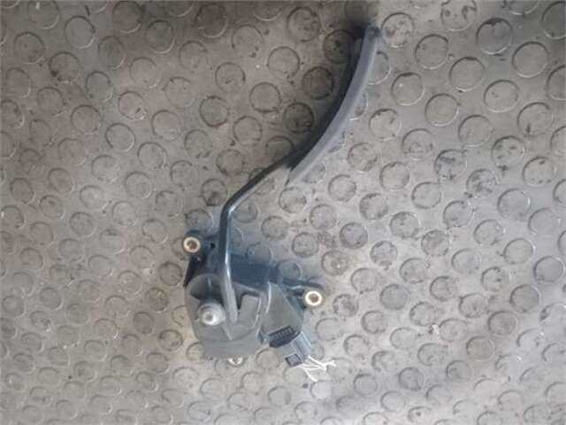 Foto 3ª: Pedal Acelerador Renault Megane 1.9 CONFORT AUTHENTIQUE [1.9 LTR. - 88 KW DCI DIESEL] II BERLINA 5P (10.2002-_) [F9Q B8]