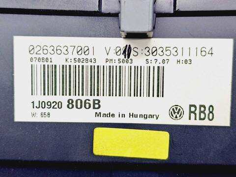 Foto 4ª: Cuadro de Instrumentos Volkswagen Golf BASICO BERLINA 105CV 77KW [AZD] (2002)