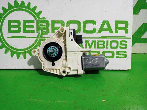 Foto 3ª: Elevalunas Eléctrico Delantero Izquierdo Audi A6 2.4 BERLINA 177CV 130KW [BDW] (2004)