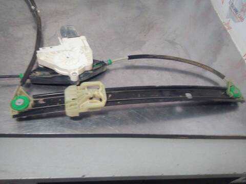 Foto 3ª: Elevalunas Eléctrico Delantero Izquierdo Audi A4 BERLINA 220CV 162KW (2000)