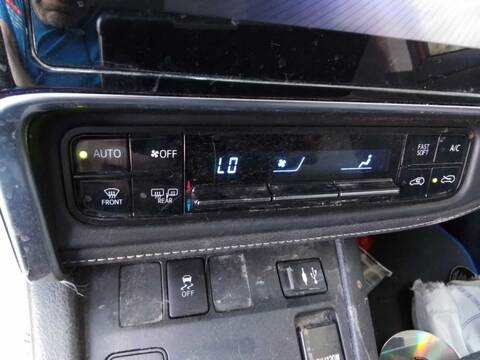 Foto 4ª: Mando Climatizador Toyota Auris HYBRID ACTIVE 99CV 73KW [2ZR] (2017)