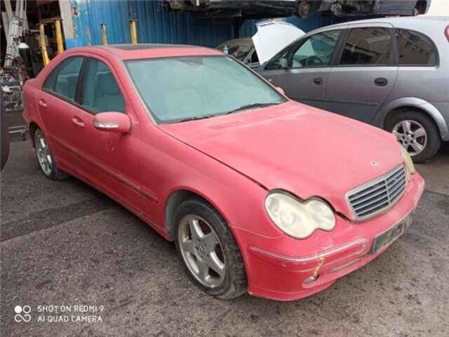 Mangueta Delantera Izquierda Mercedes Clase C 160 2.7 270 CDI (203.016) [2.7 LTR. - 125 KW CDI 20V CAT]