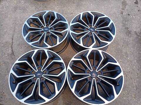 Juego LLantas Ford Focus TREND 116CV 85KW