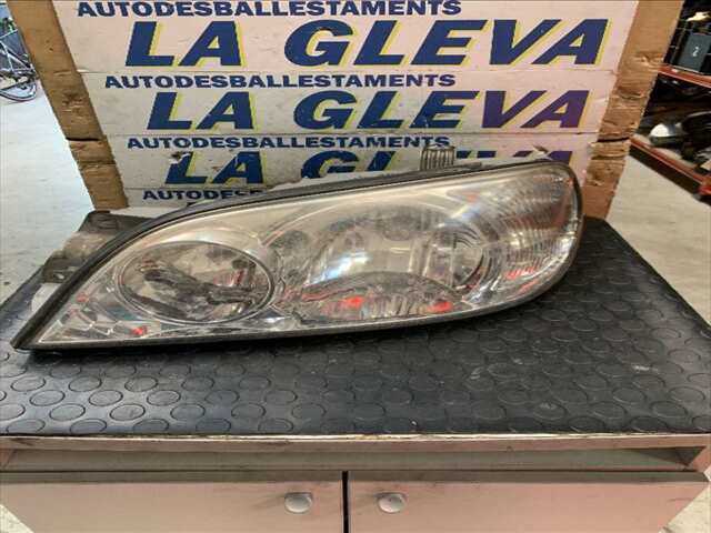 Faro Izquierdo Kia Carnival 2.5 V6