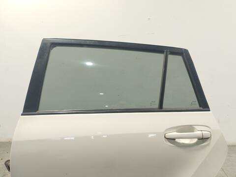 Foto 3ª: Puerta Trasera Izquierda Toyota Verso 1.6 D4-D WAR20_) 112CV 82KW [1WW] (2015)