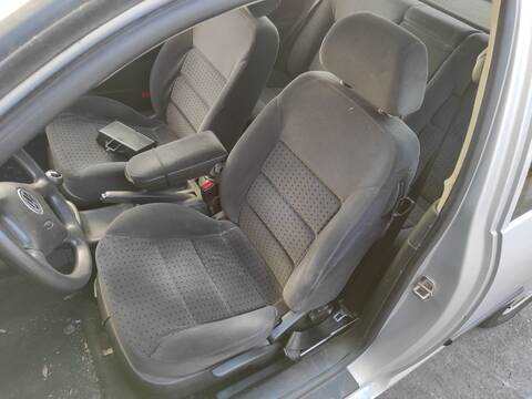 Asiento Delantero Izquierdo Volkswagen Golf AKQ BERLINA