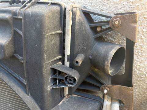 Foto 2ª: Rejilla Delantera Iveco Daily FURGON (2002)