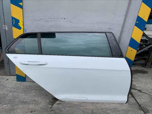 Puerta Trasera Derecha Volkswagen Golf 1.6 TDI 0CV