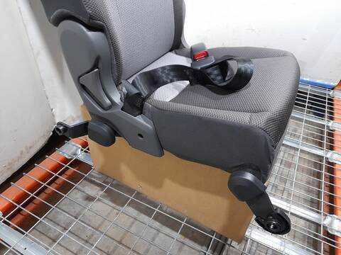 Foto 3ª: Asientos Traseros Toyota Hiace VERSION INDEFINIDA (2019)