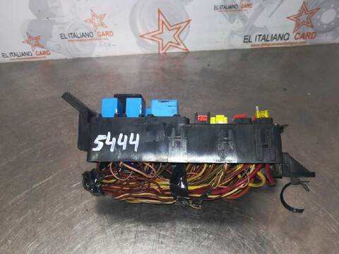 Caja Reles Fusibles Hyundai i10 STYLE 78CV 57KW