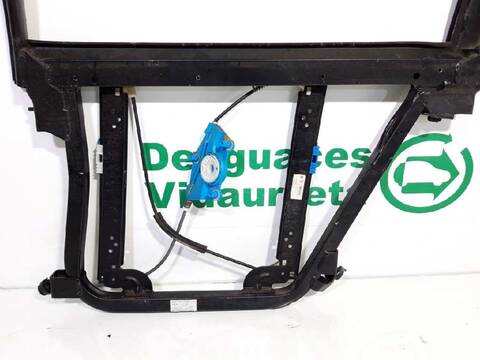 Foto 3ª: Elevalunas Manual Trasero Derecho Volkswagen Touareg V6 220CV 162KW [AZZ] (2003)