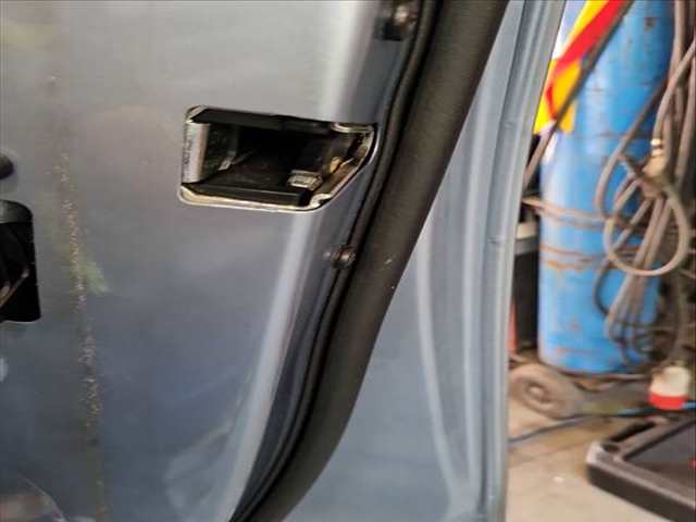 Foto 2ª: Cerradura Puerta Delantera Derecha Bmw X3 XDRIVE 20 D 184CV 135KW [N47 D20 C] (2011)