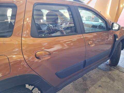 Foto 2ª: Puerta Trasera Derecha Dacia Duster PRESTIGE 4WD 116CV 85KW [K9K U8] (2018)