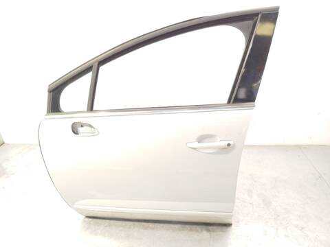 Foto 3ª: Puerta Delantera Izquierda Peugeot 5008 1.6 HDI 112CV 82KW [9HR] (2012)