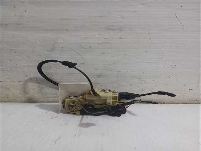 Foto 3ª: Cerradura Puerta Delantera Izquierda Volkswagen Polo 1.9 SDI 64CV [ASY] (2001)