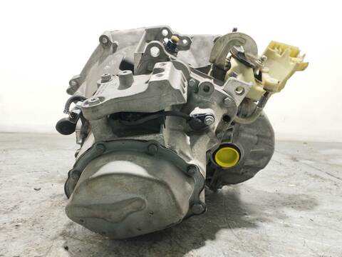 Foto 3ª: Caja Cambios Peugeot 208 1.2 THP 110 110CV 81KW [HNZ (EB2DT)] (2018)