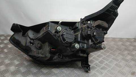 Foto 2ª: Faro Derecho Ssangyong Korando 1.5 150CV 110KW [175950] (2022)