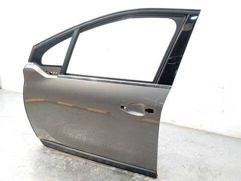 Foto 3ª: Puerta Delantera Izquierda Peugeot 2008 1.6 BLUEHDI 120 120CV 88KW [BHZ] (2017)