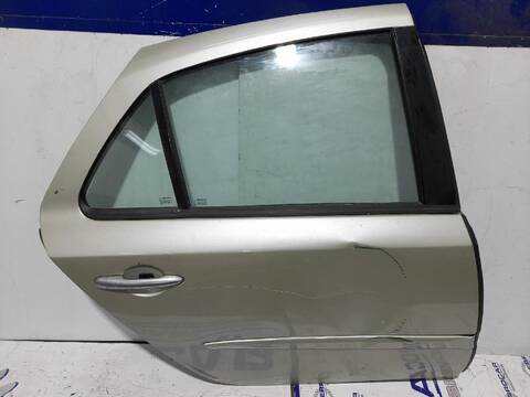 Puerta Trasera Derecha Renault Laguna 1.9 DCI DIESEL FAP 131CV
