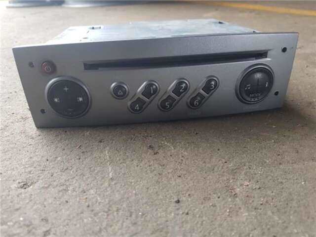Sistema Audio Radio CD Renault Scenic 1.5 AUTHENTIQUE [1.5 LTR. - 78 KW DCI DIESEL] (JM)(2003-_)