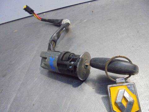 Foto 3ª: Motor de Arranque Dacia Sandero BASICO 75CV 55KW [D4F F7] (2011)