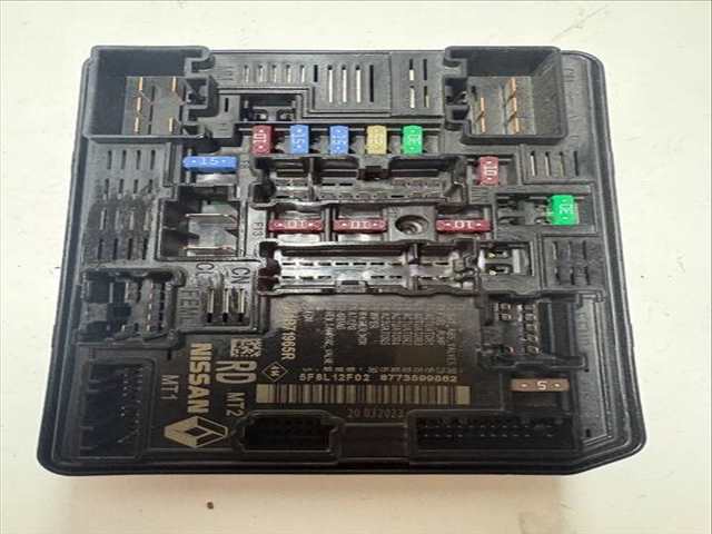 Foto 3ª: Caja Reles Fusibles Dacia Sandero H4DF480 (2023)